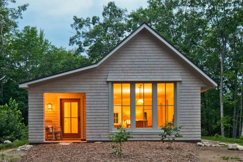 GO Home by GO Logic 1,000 ft² plan A front view (FHB@2012 Brian Vanden Brink)